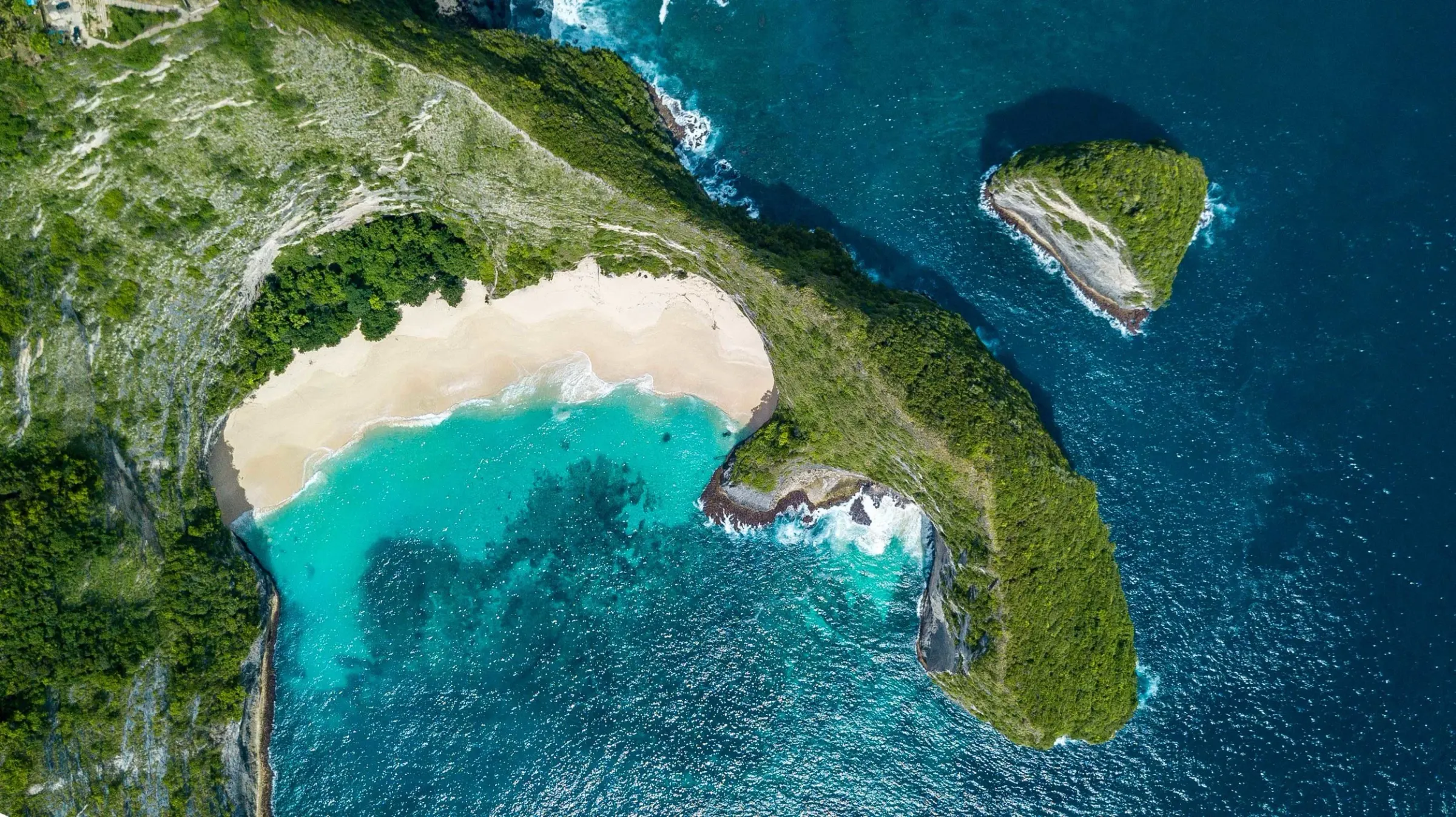 Aidan_Lincoln_Fowler_Drone_Aerial_Photography_Indonesia_Nusa_Penida_Kelingking_Beach