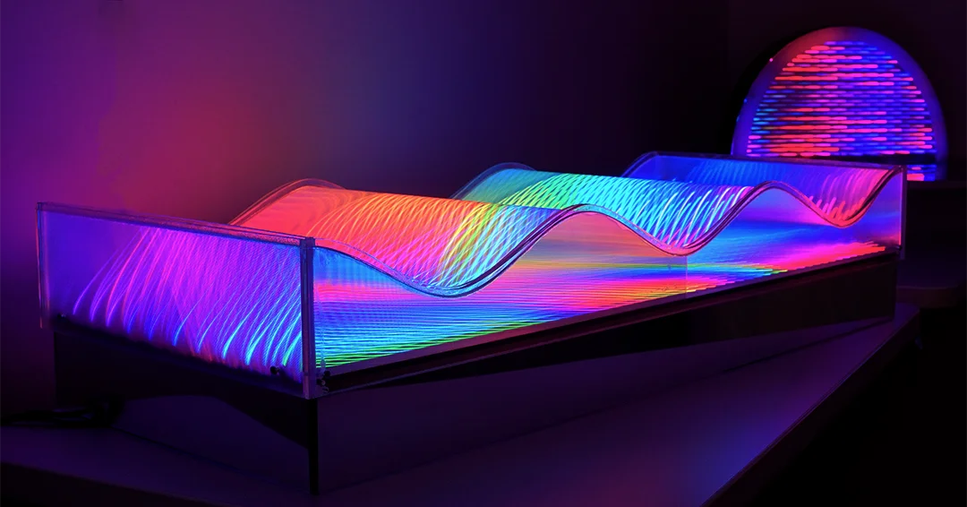 Aidan_Lincoln_Fowler_Lenticular_Wave_Box_LightArt_Light_Art_Sculpture_LED_MadMapper_Teensy_Installation.png