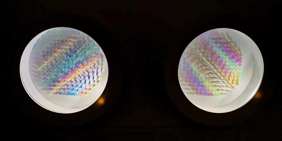 DichroicIncidence2Circles.png